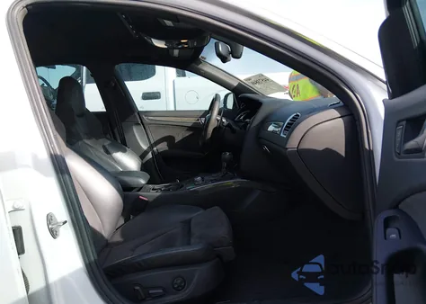 2011 Audi S4 3.0 Premium Plus из США, поврежденный, VIN WAUBGAFLXBA001405